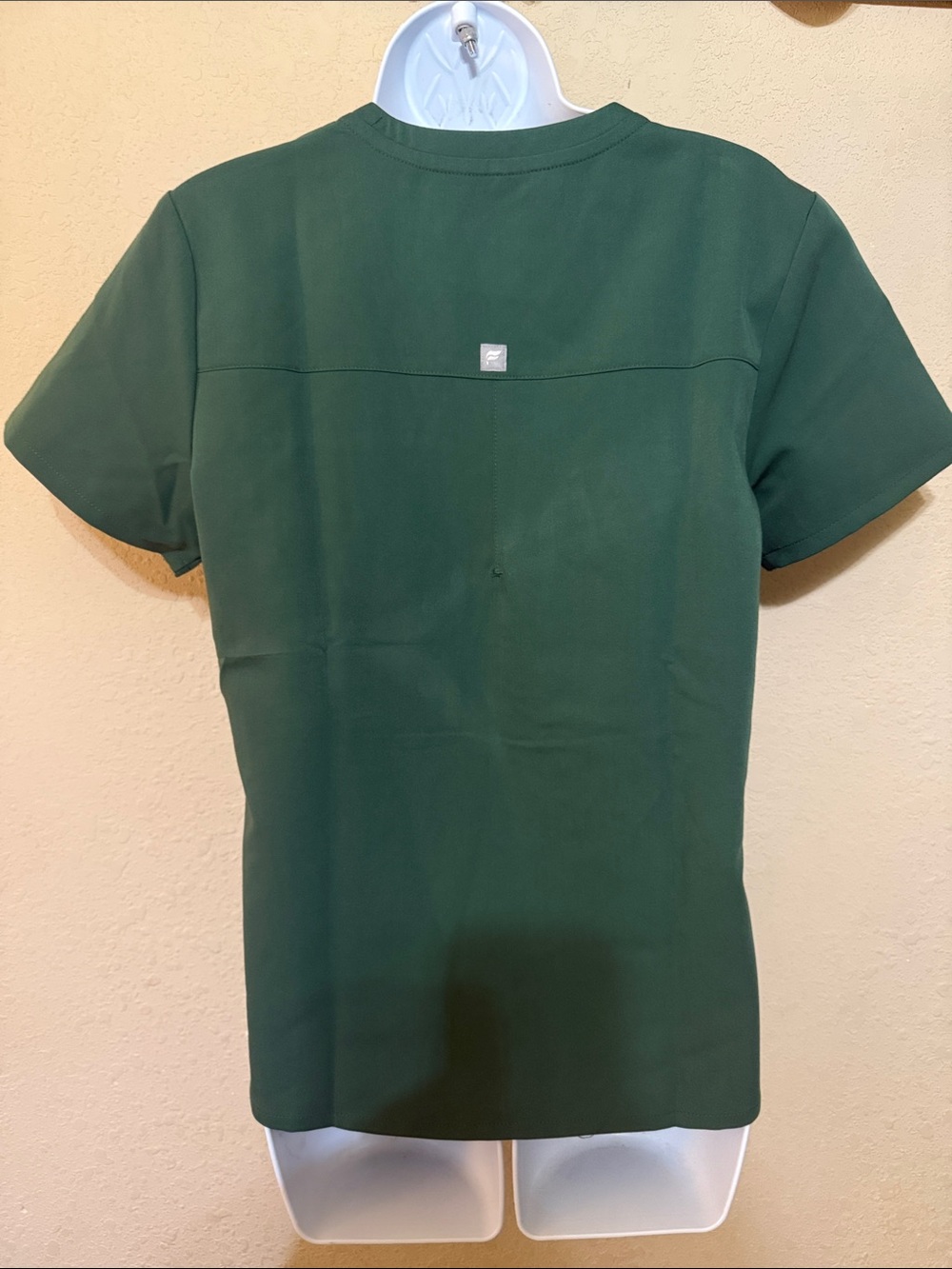 Fabletics Forest Green Performance Tee - Picture 4 of 4